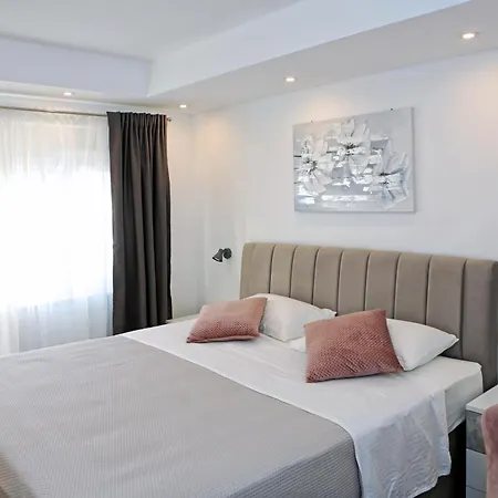 Grga-spacious 3-bedroom * 扎达尔